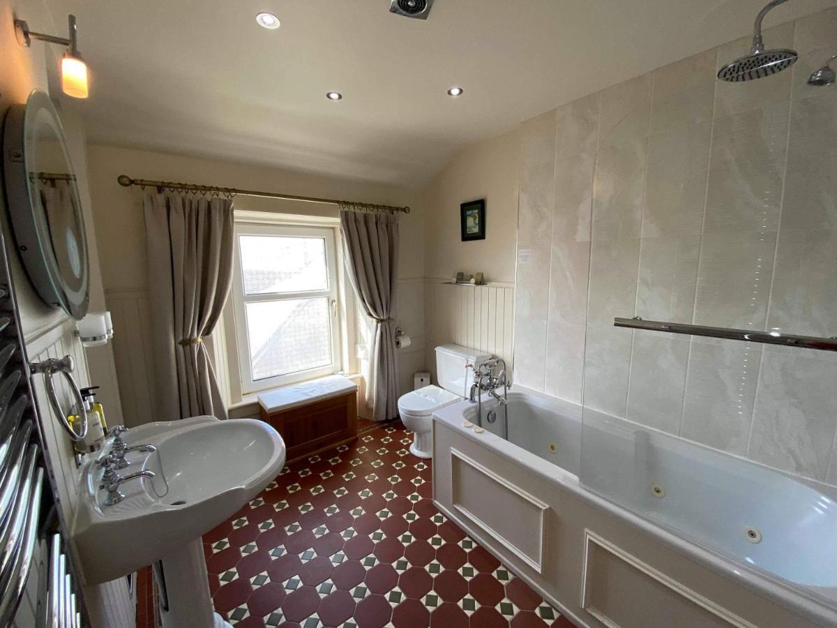 Bed and Breakfast Park House Карнусти Экстерьер фото